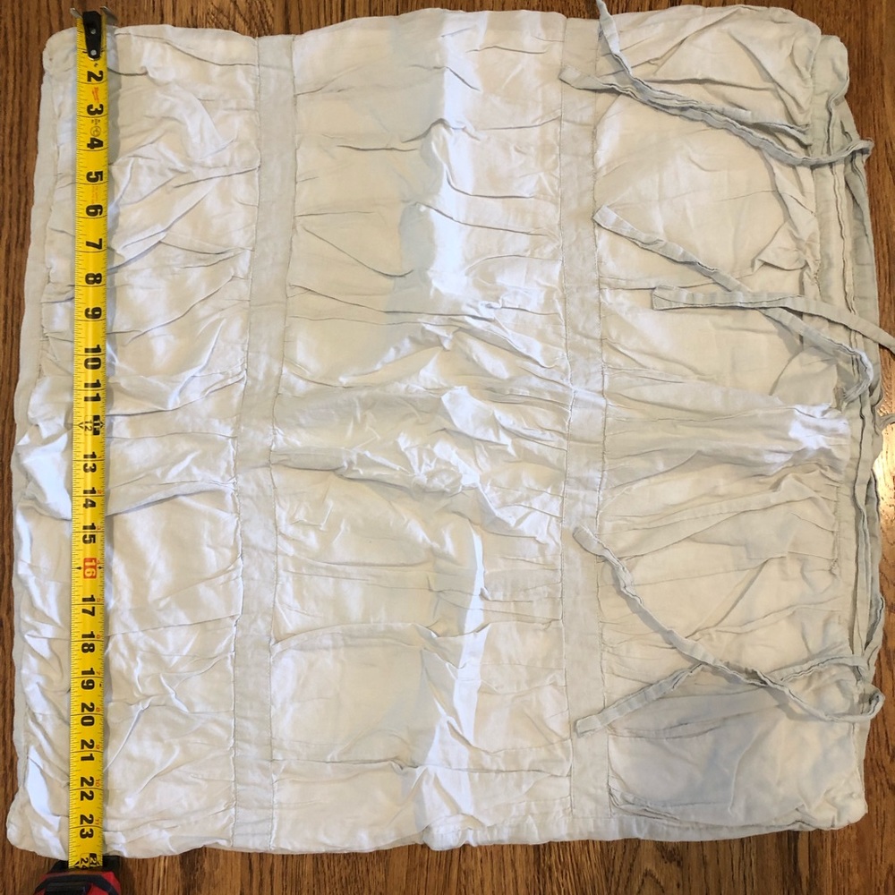 Pottery barn queen duvet and pillow covers